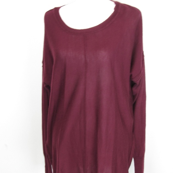 Rue21 Sweaters - XL-18 High Low Light Sweater Rue 21